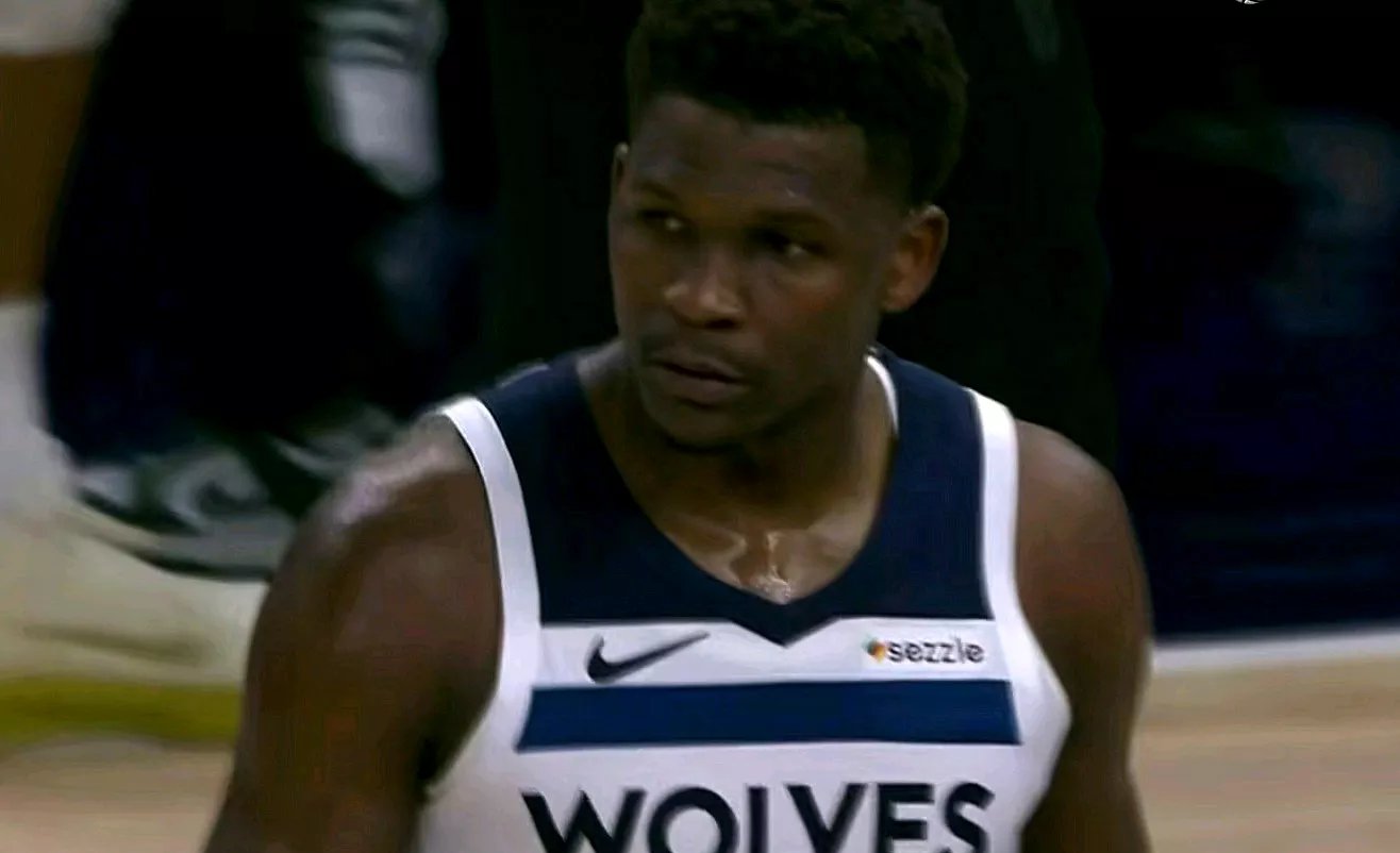 奇才逆转雄鹿B队，萨姆·米切尔制霸全场