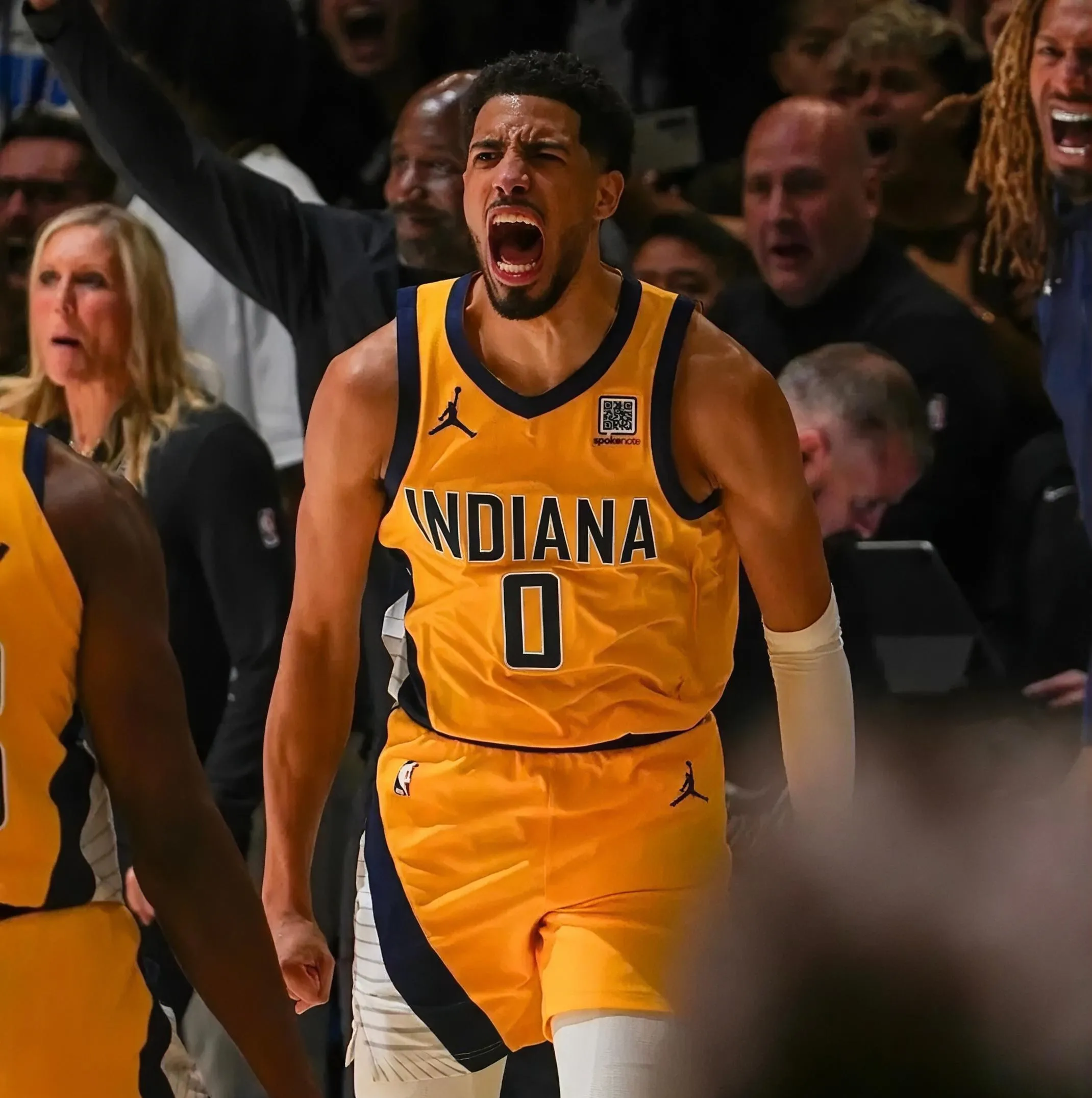 关于巴西男篮绝杀雷霆，拉塞尔完成帽子戏法的信息