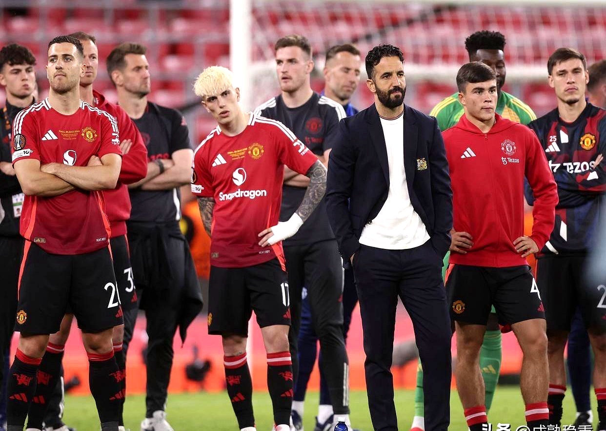 曼联憾负利物浦,遗憾出局无缘四强的简单介绍 曼联憾负利物浦,遗憾出局无缘四强的简单介绍