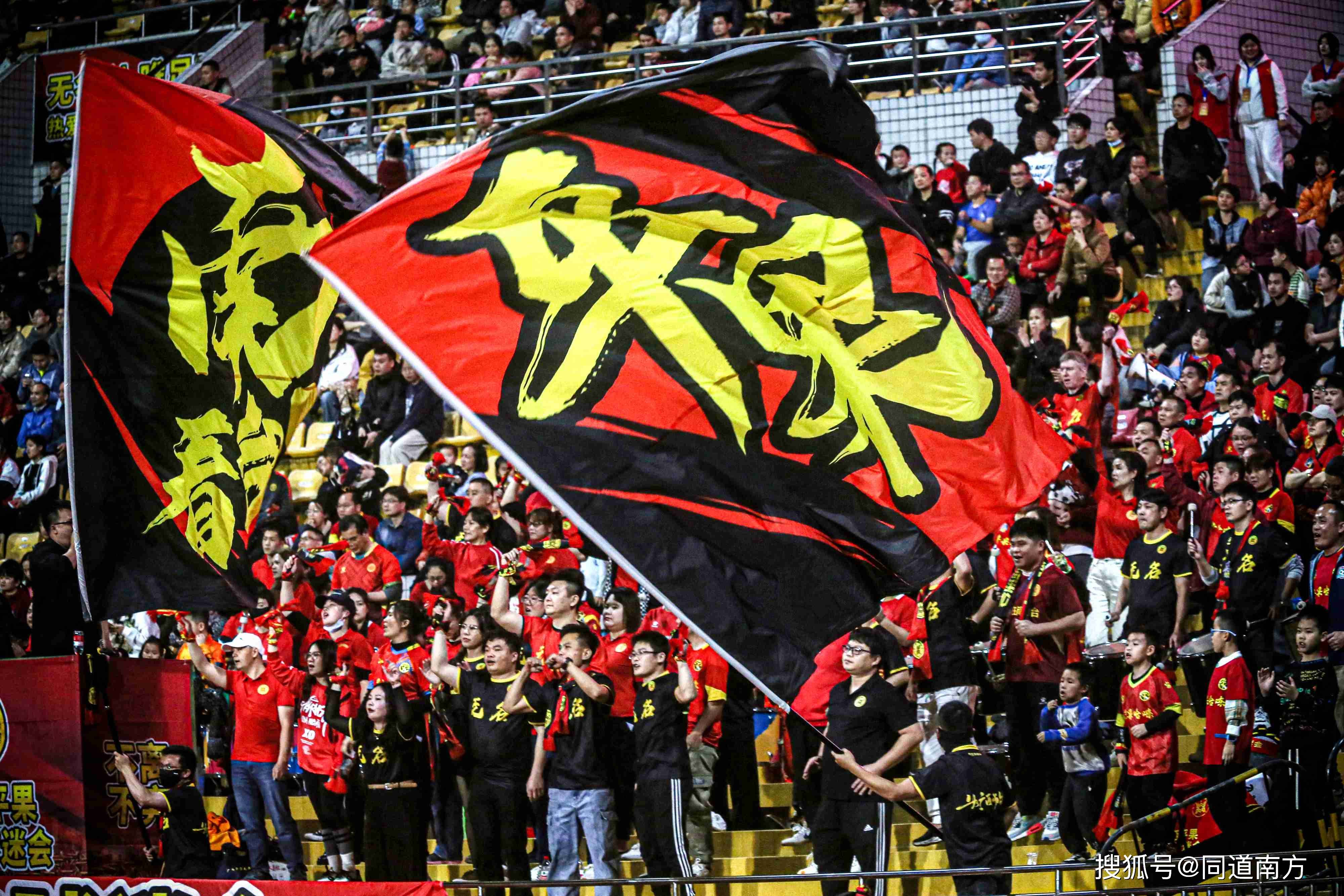 实力强队遭遇逆袭,国内足球联赛战局扑朔迷离的简单介绍 实力强队遭遇逆袭,国内足球联赛战局扑朔迷离的简单介绍