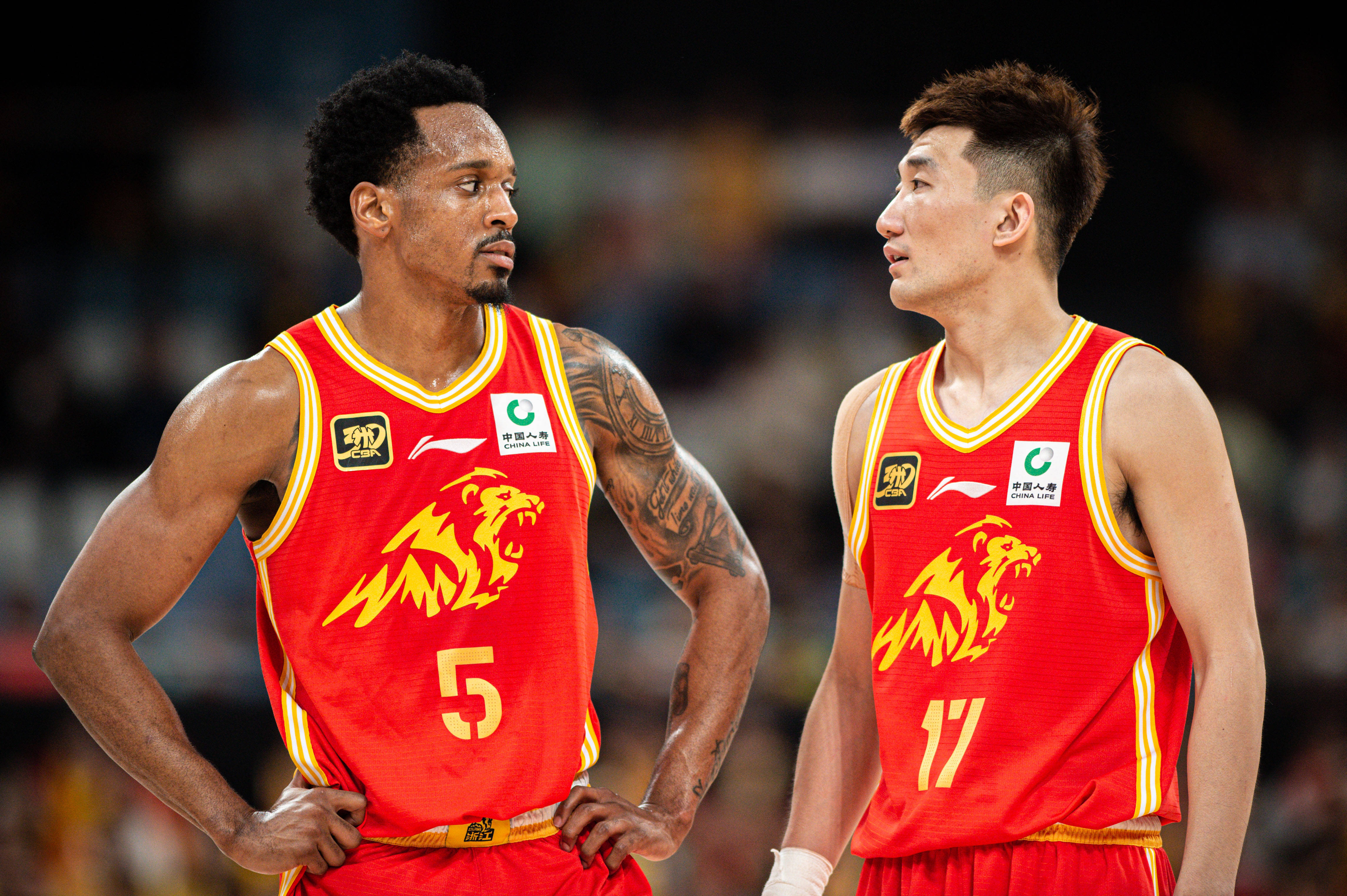 关于前两场关键之役:广厦VS福建实力对决悬念横生的信息 关于前两场关键之役:广厦VS福建实力对决悬念横生的信息