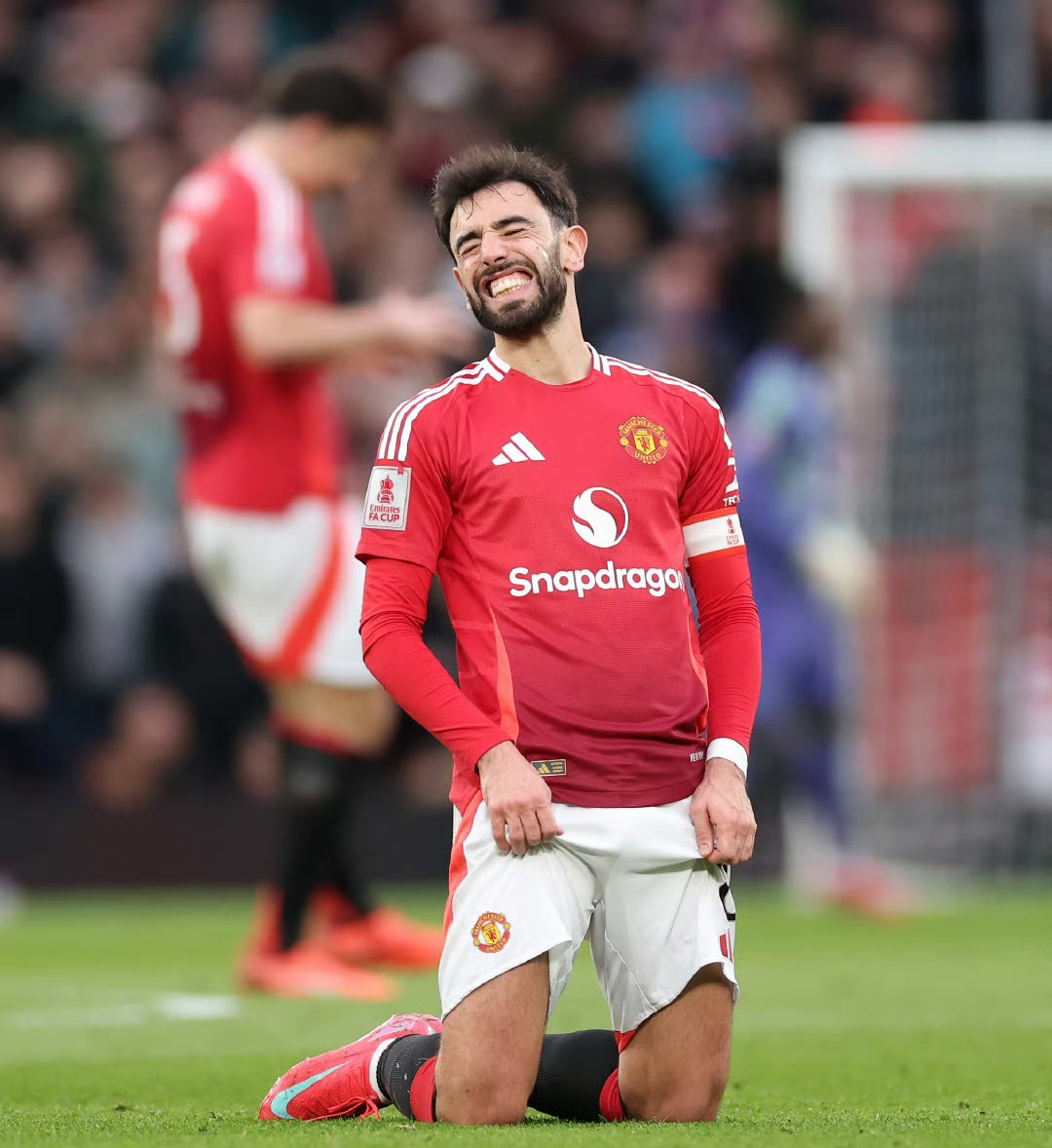 曼联击败阿贾克斯，晋级洲际杯半决赛的简单介绍