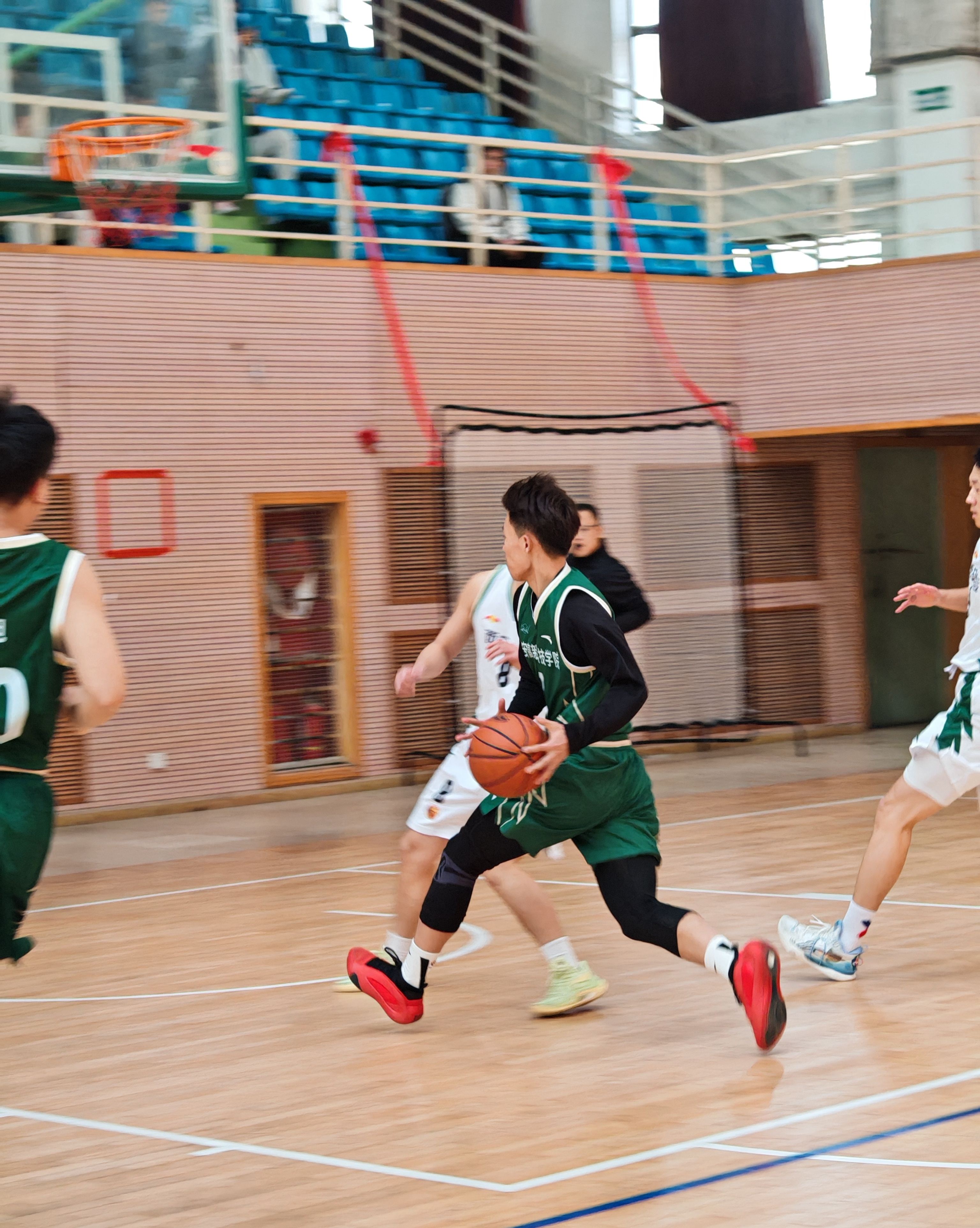 西安男篮主场失利,需要调整状态以迎接下一场的简单介绍 西安男篮主场失利,需要调整状态以迎接下一场的简单介绍