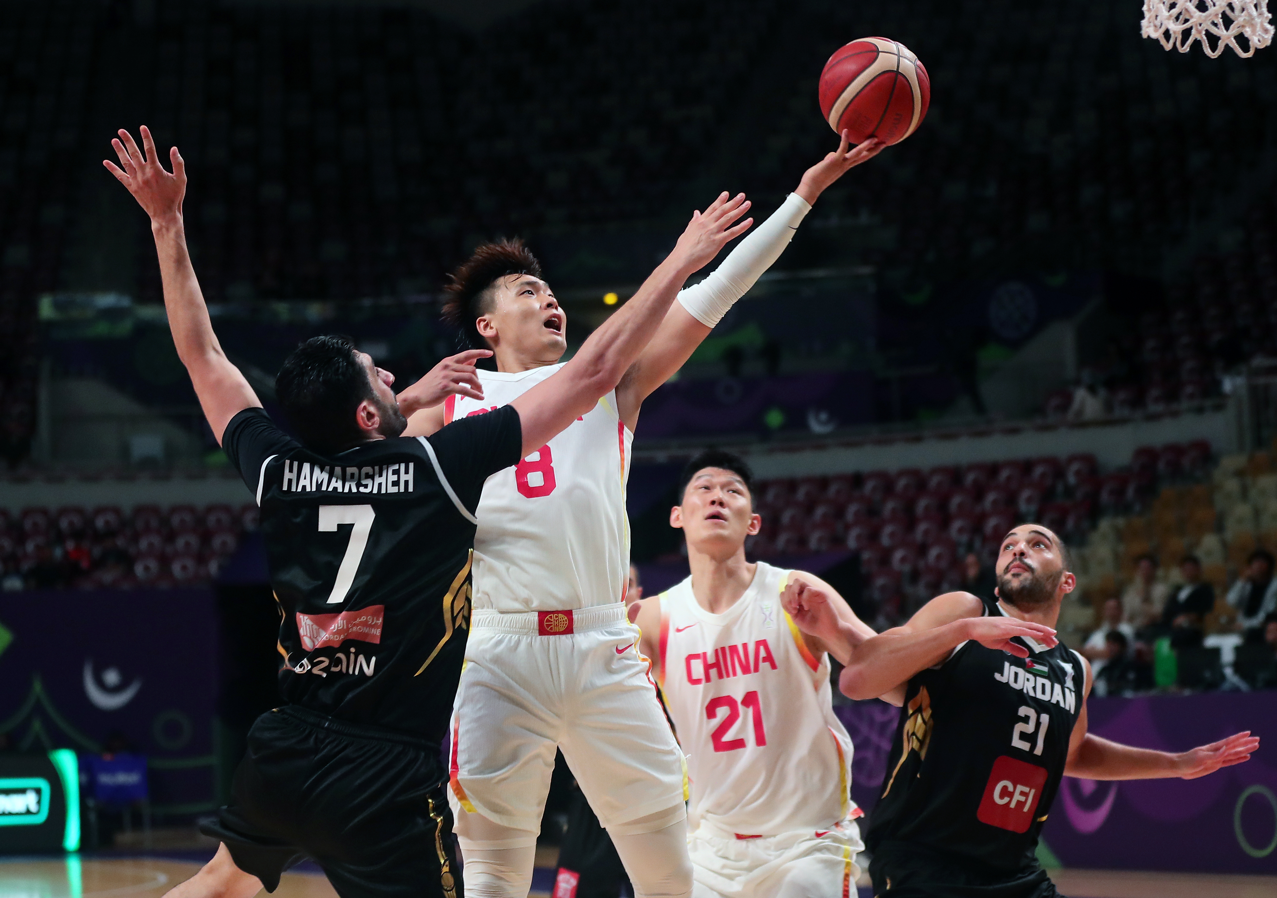 关于亚洲队伍在国际比赛中迎来挑战的信息