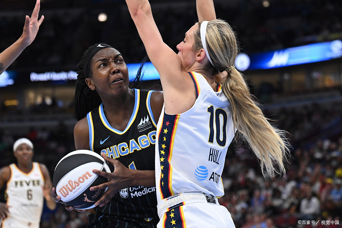 关于篮球女子半决赛:美国队轻松晋级的信息 关于篮球女子半决赛:美国队轻松晋级的信息