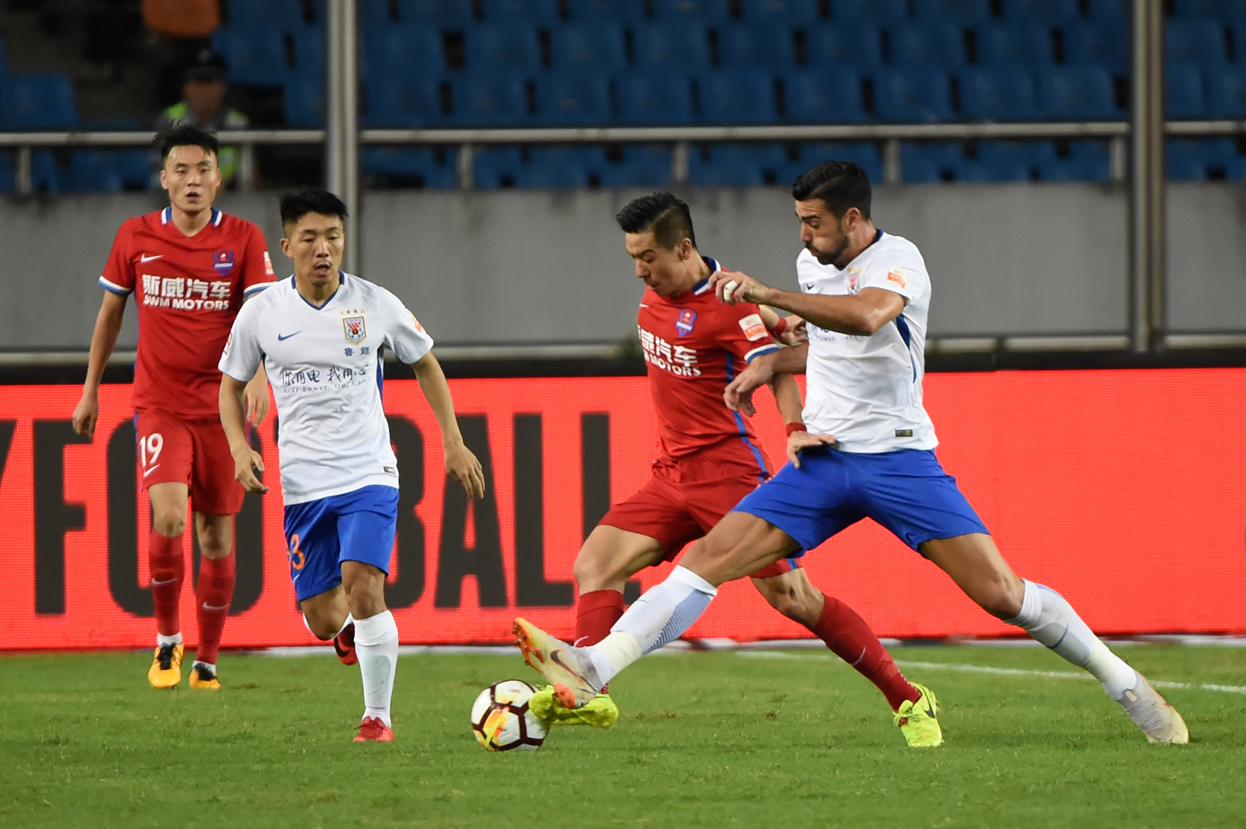 包含重庆斯威客场不敌恒大,状态下滑的词条 包含重庆斯威客场不敌恒大,状态下滑的词条