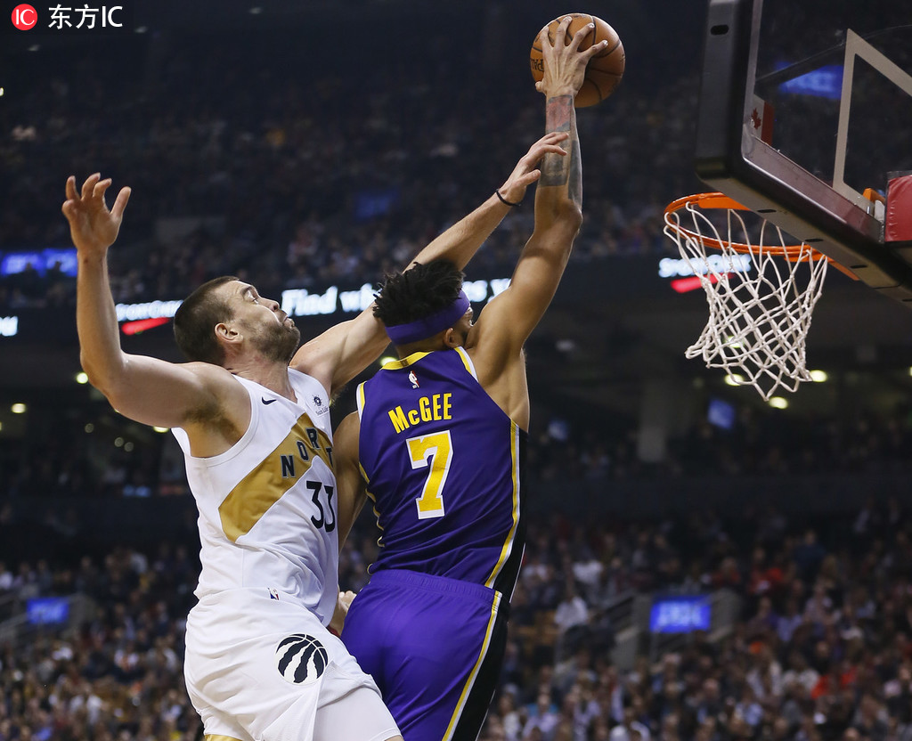 包含猛龙大胜雄鹿,伦纳德砍下分的词条 包含猛龙大胜雄鹿,伦纳德砍下分的词条