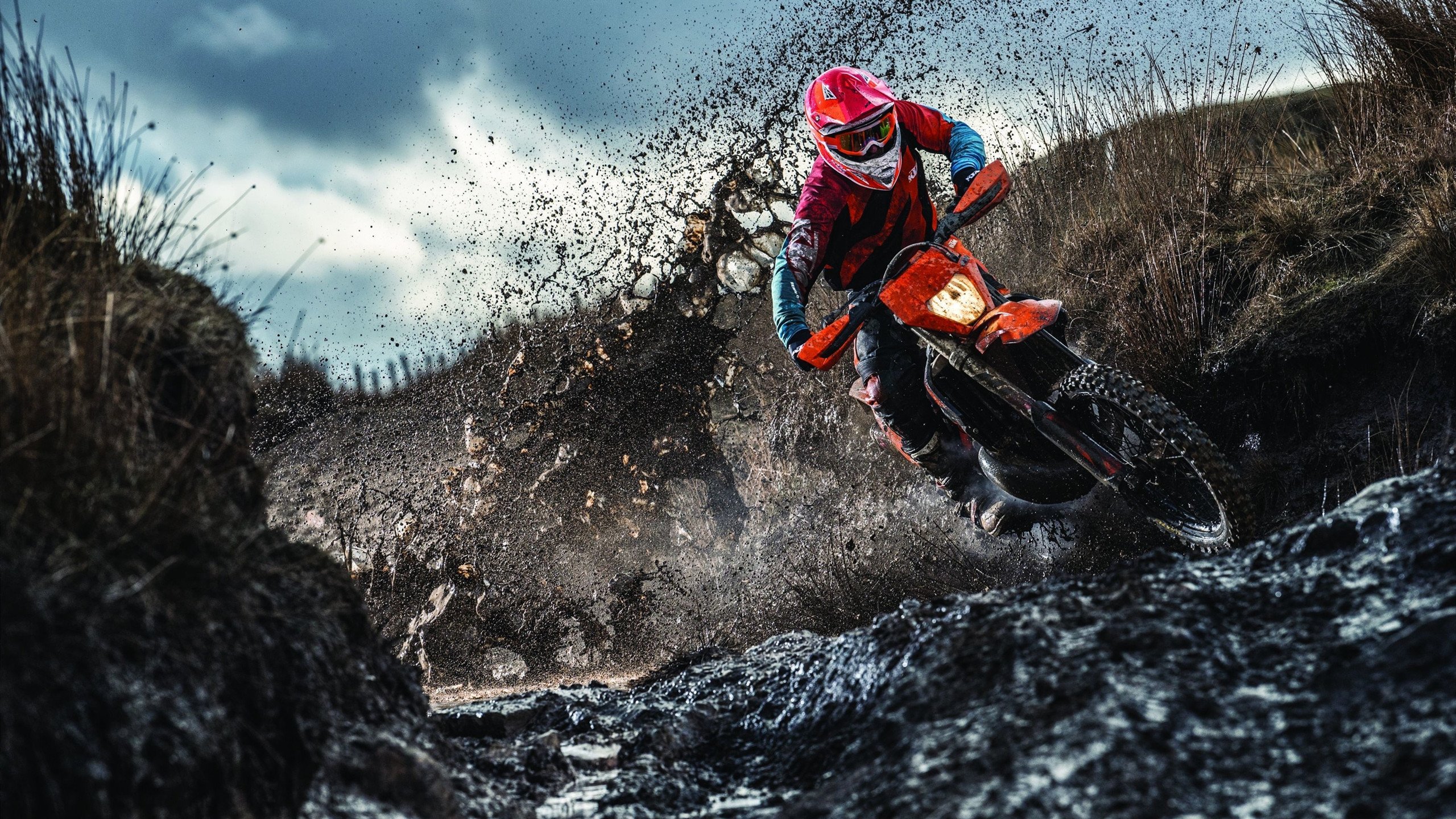 北欧风暴席卷中美洲，芬兰团队协作压制哥斯达黎加，苏亚雷斯一锤定音成关键先生